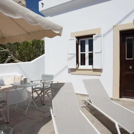 Chic & Modern Apartments With Swim Access Chalki Town Exterior photo