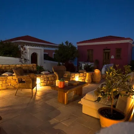 Chic & Modern Apartments With Swim Access Chalki Town Exterior photo