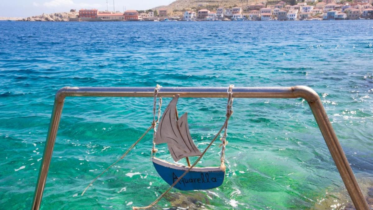 Chic & Modern With Swim Access * Chalki Town