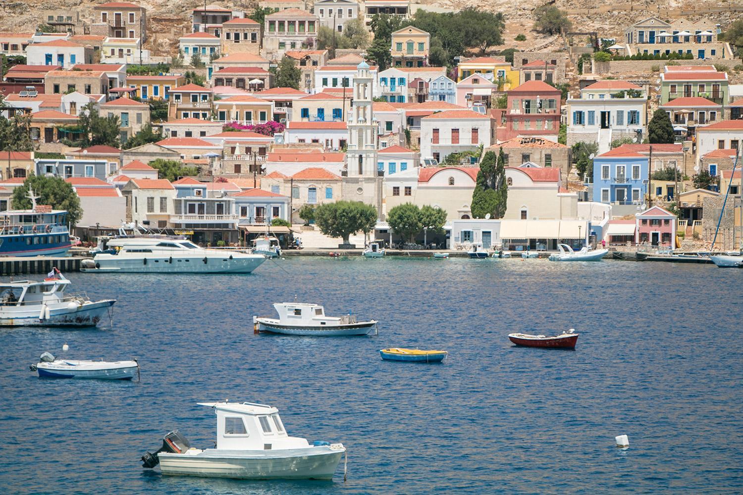 Chic & Modern With Swim Access * Chalki Town